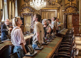 stadhuis-_-rondleidingen_164ded1b-168f-48a1-bea4b69abcbb3a41-8892279ee2654bad604130cd52e278ed-fotoboek-default.jpg